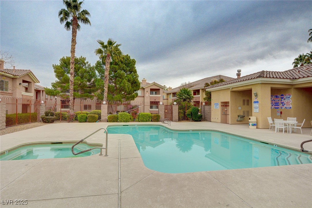 1050 East Cactus Avenue 1035