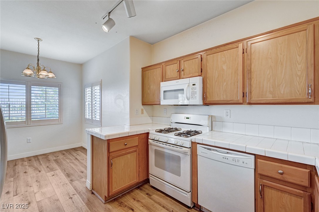 1050 East Cactus Avenue 1035