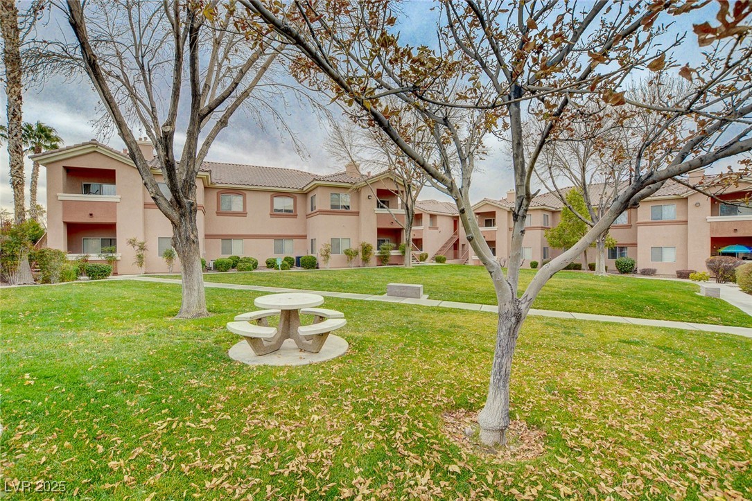 1050 East Cactus Avenue 1035