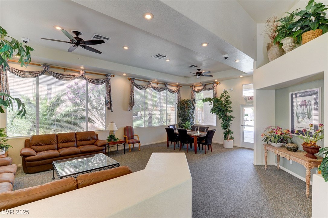 1050 East Cactus Avenue 1035