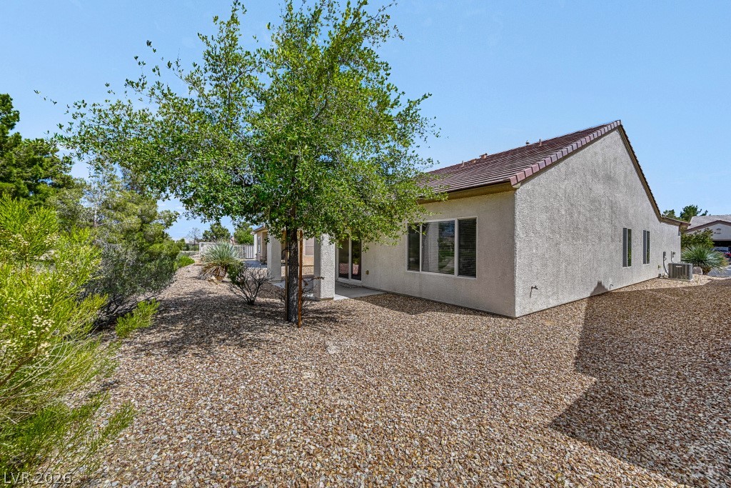2220 Carrier Dove Way