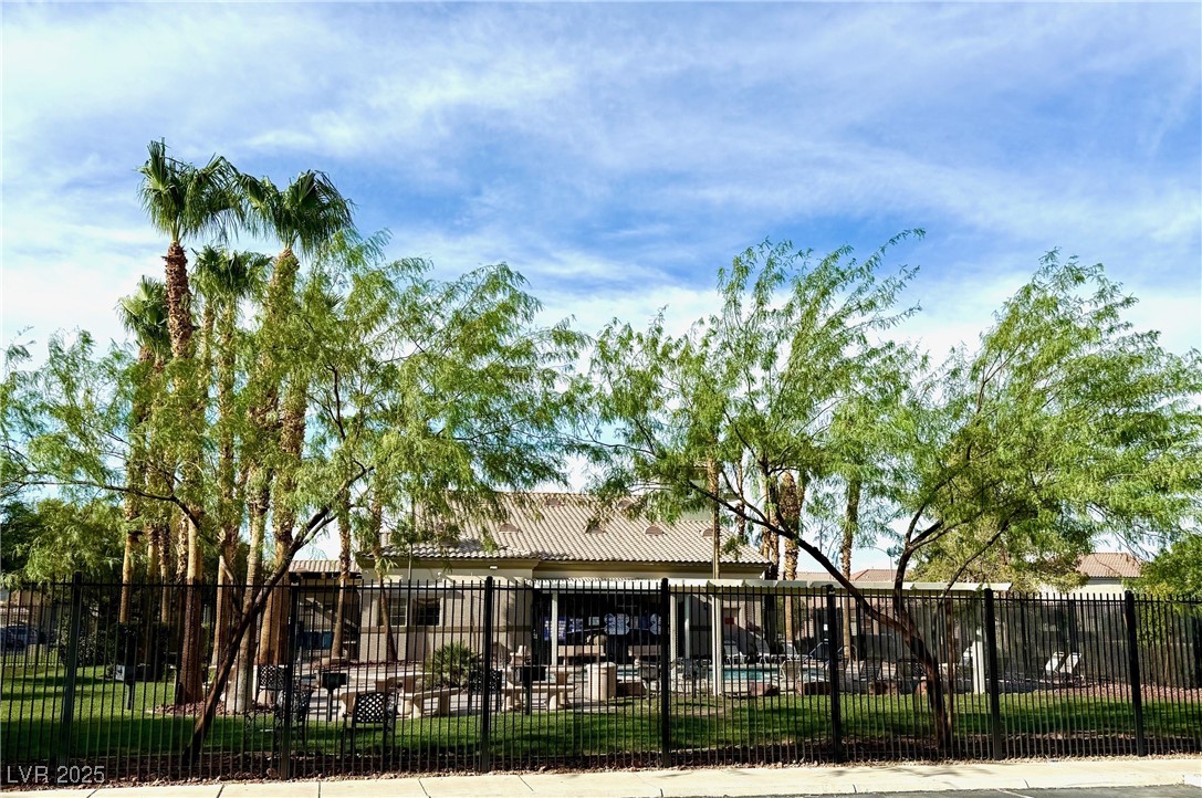 5437 Raccoon Valley Lane