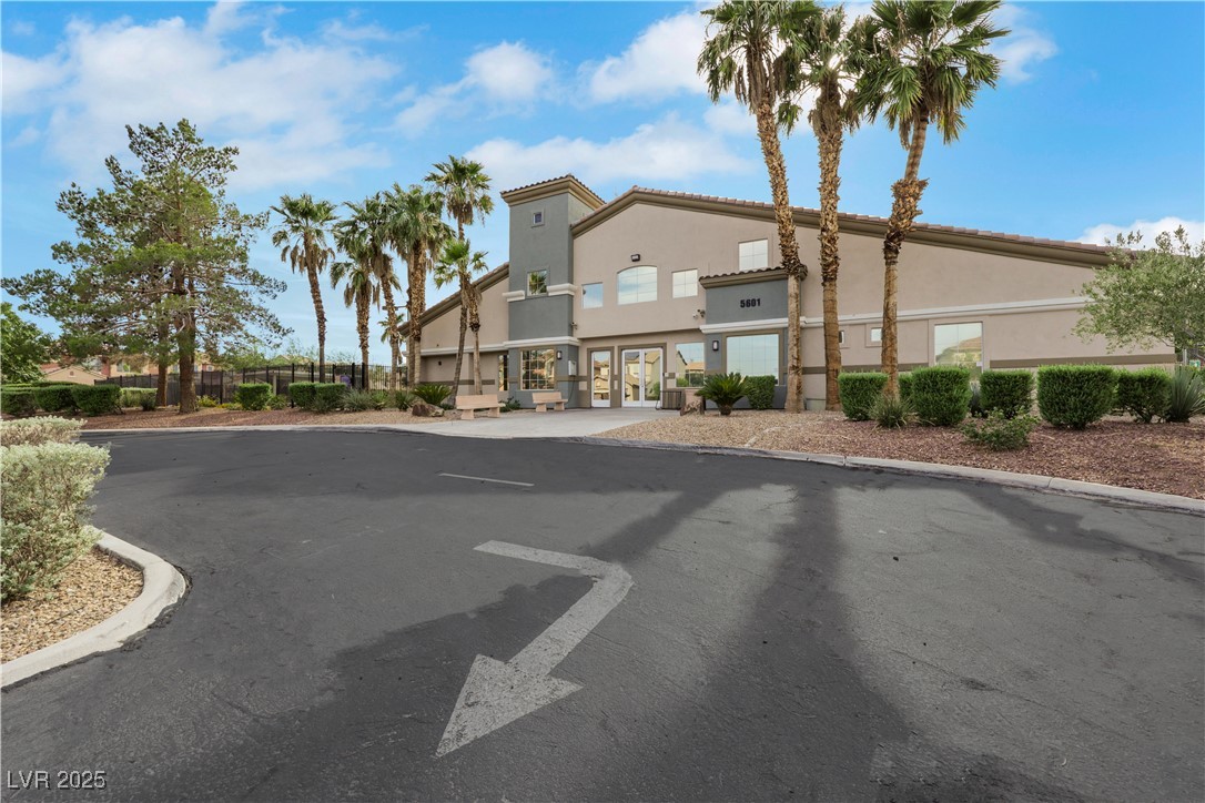 5437 Raccoon Valley Lane