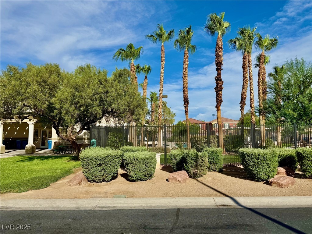 5437 Raccoon Valley Lane