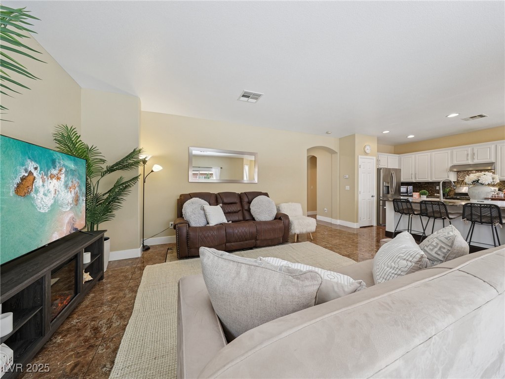 5437 Raccoon Valley Lane