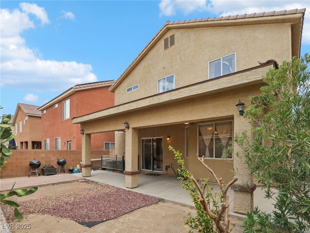 5437 Raccoon Valley Lane