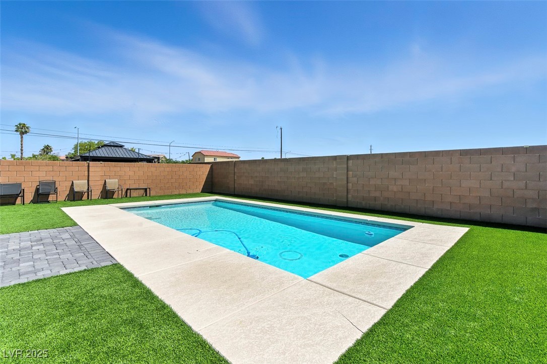 3548 Valley Lily Street