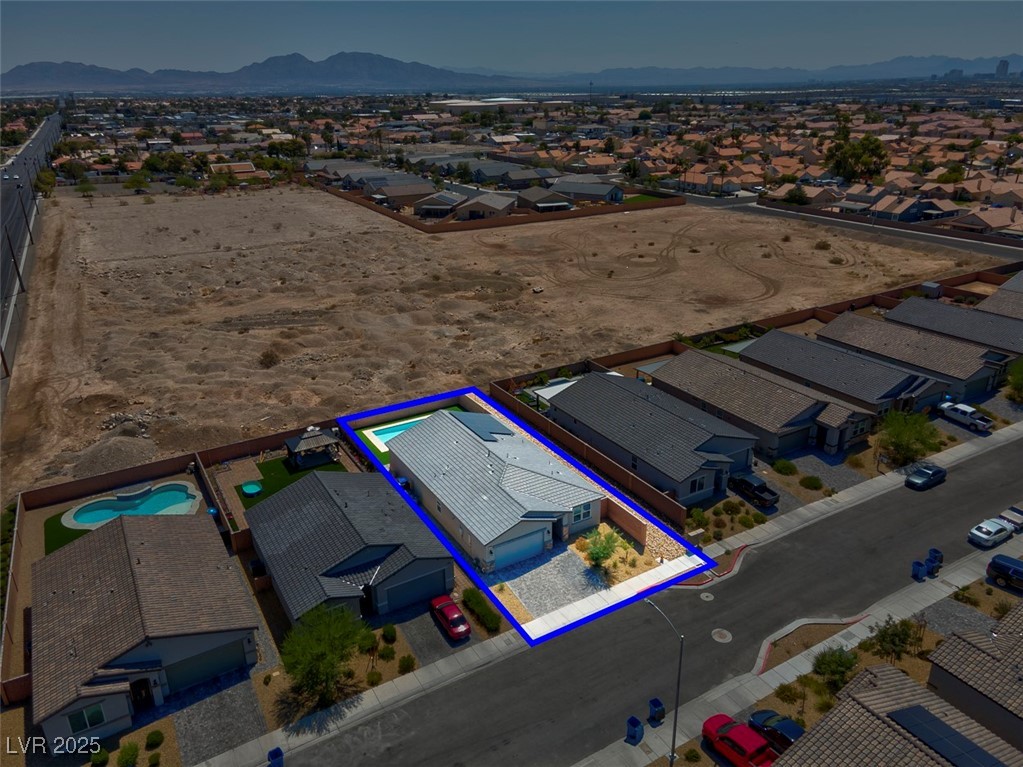 3548 Valley Lily Street