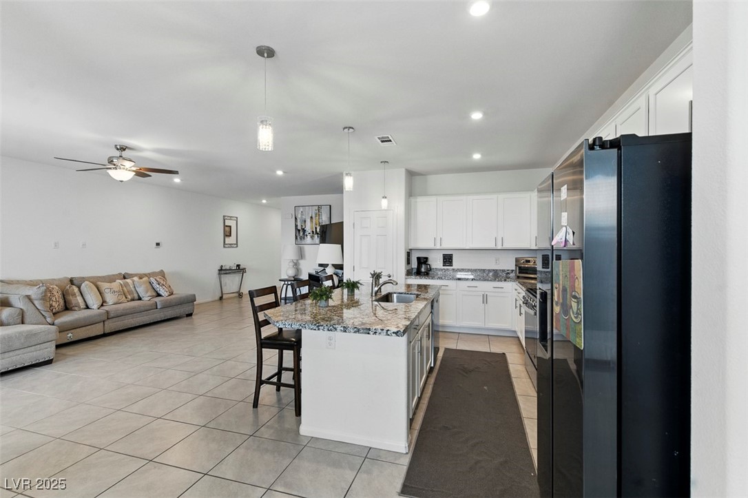 3548 Valley Lily Street