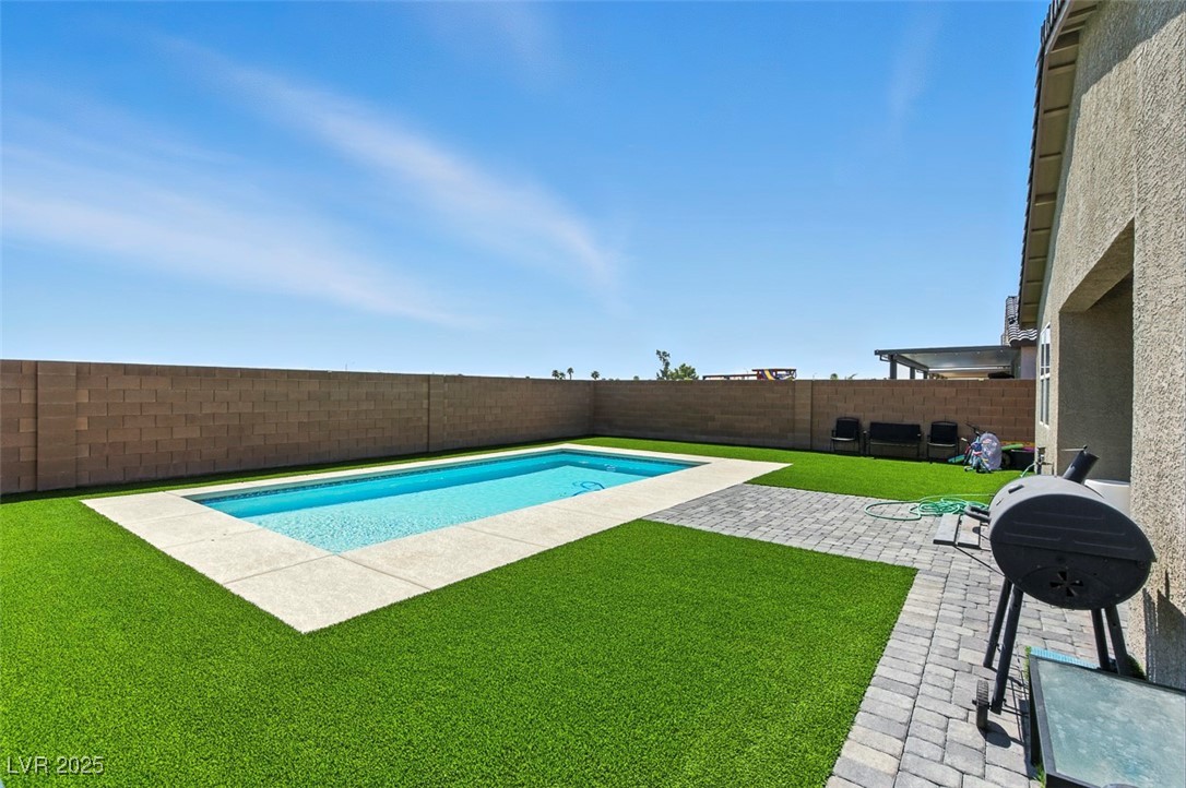 3548 Valley Lily Street