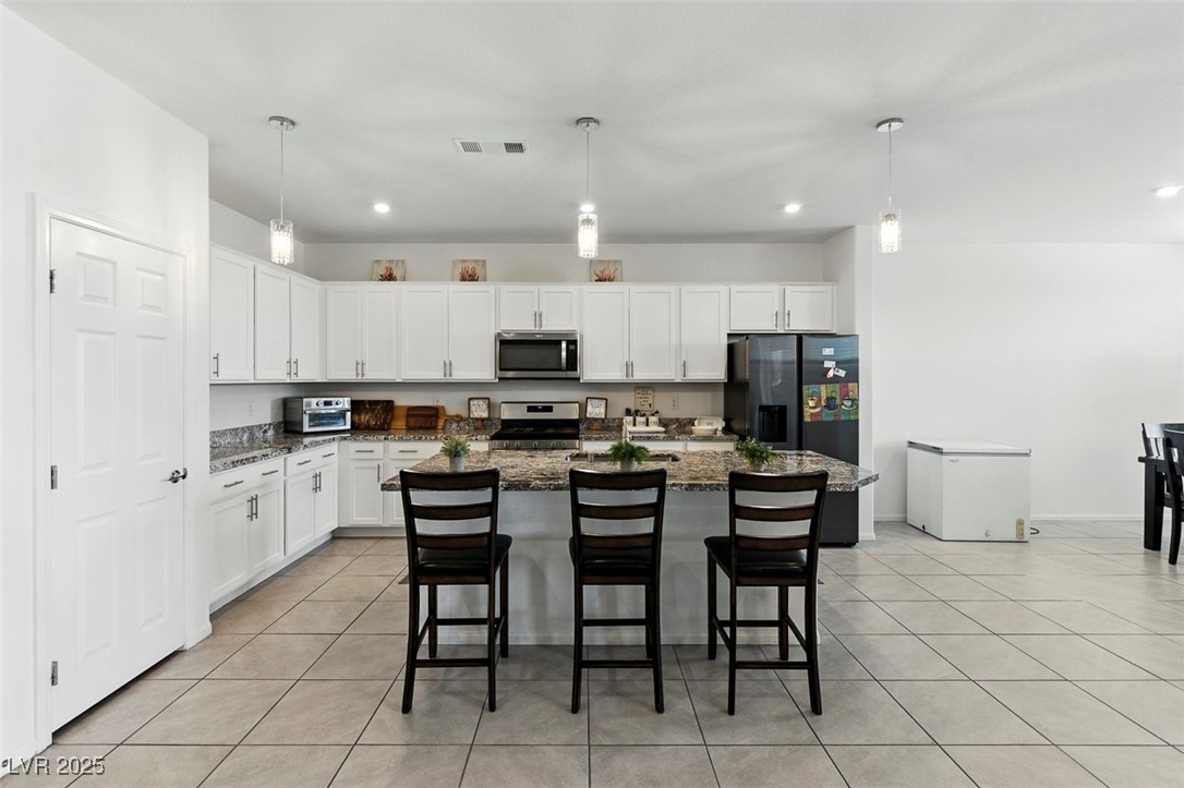 3548 Valley Lily Street