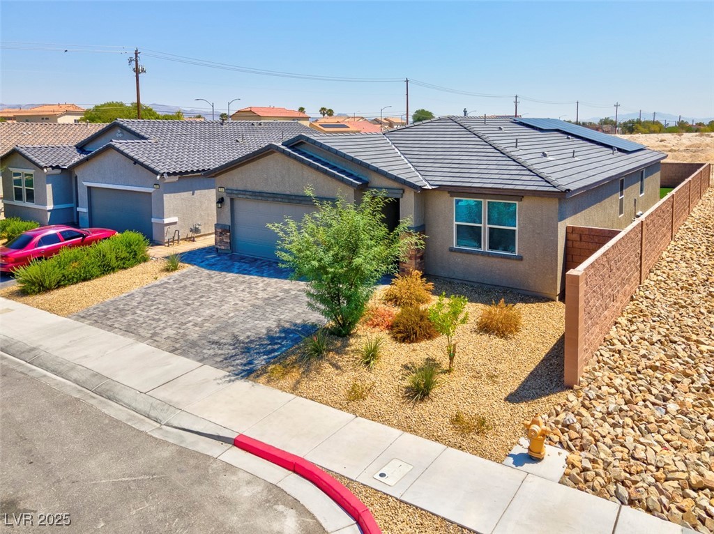 3548 Valley Lily Street