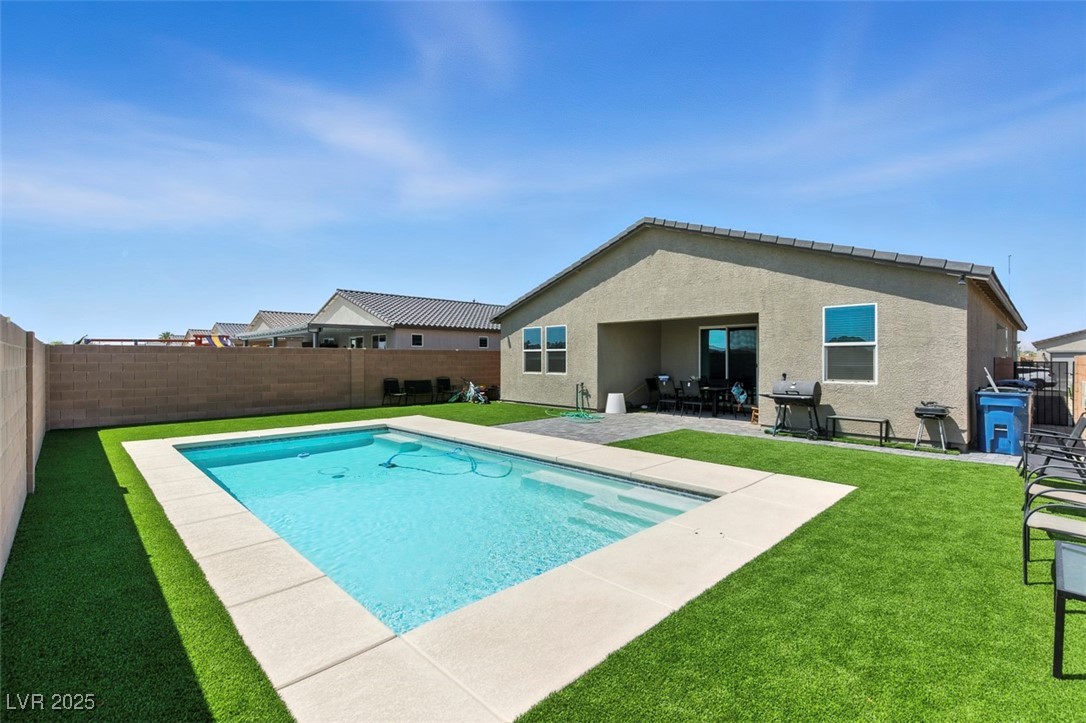 3548 Valley Lily Street