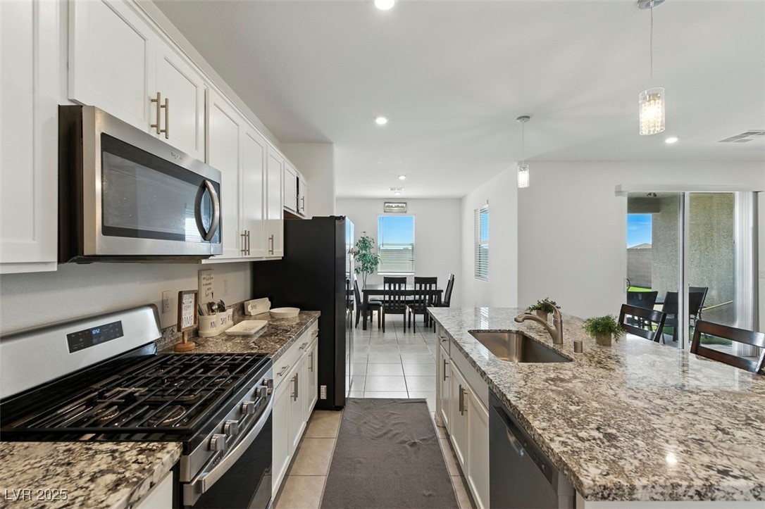 3548 Valley Lily Street