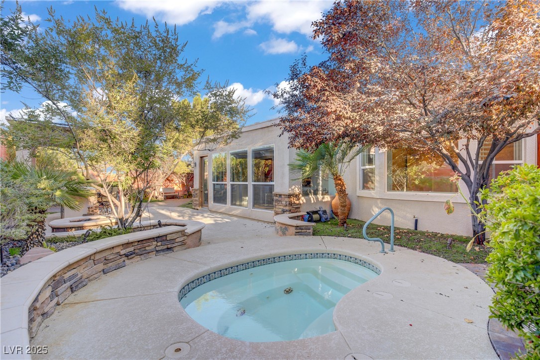11304 Asilo Bianco Avenue