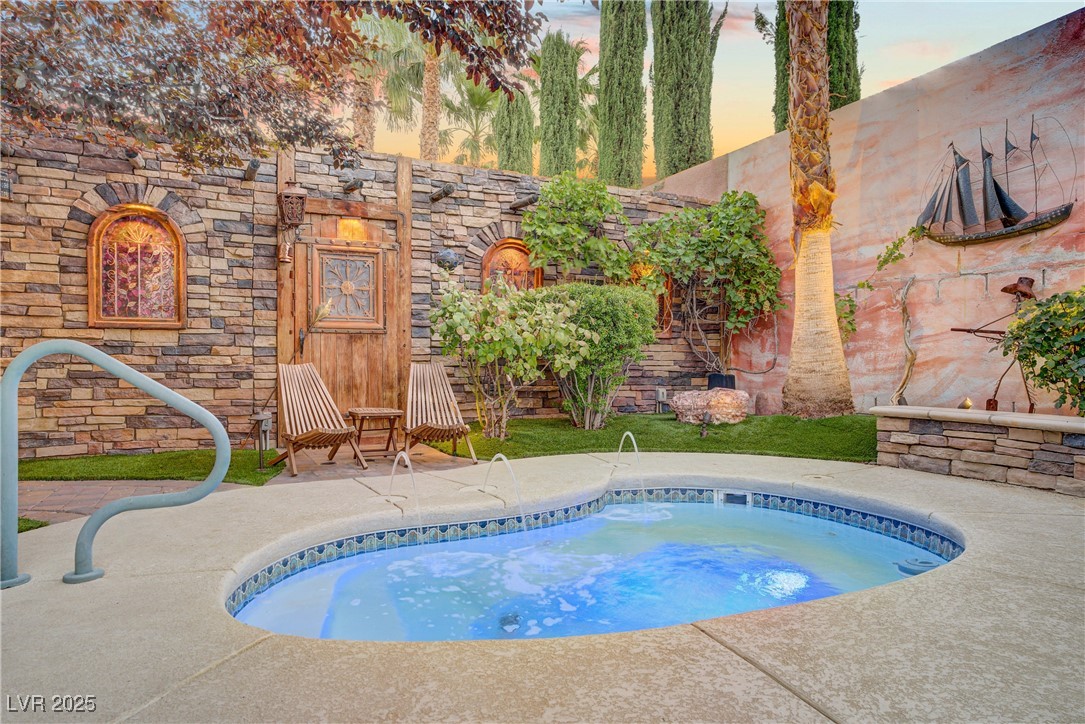 11304 Asilo Bianco Avenue