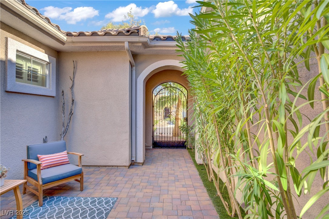 11304 Asilo Bianco Avenue