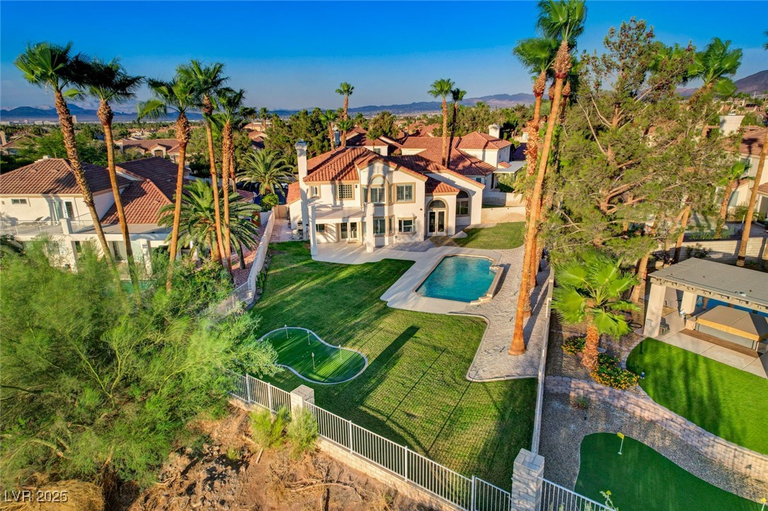 1929 Gleneagles Court