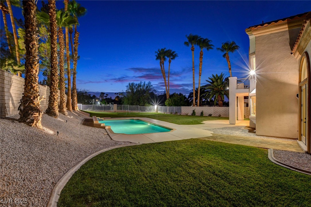 1929 Gleneagles Court