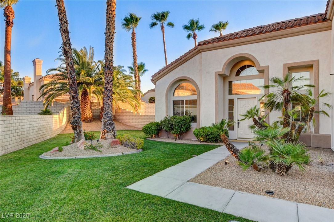 1929 Gleneagles Court