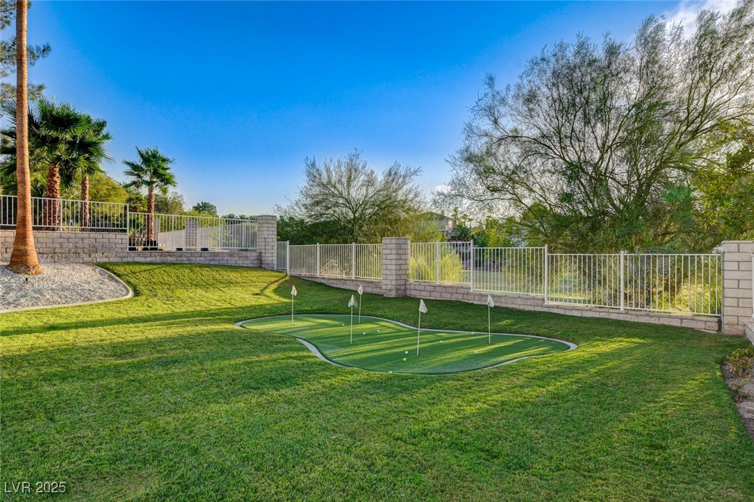 1929 Gleneagles Court