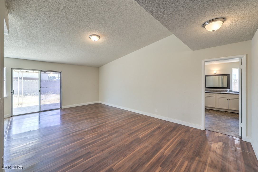 6349 Sparrow Lane