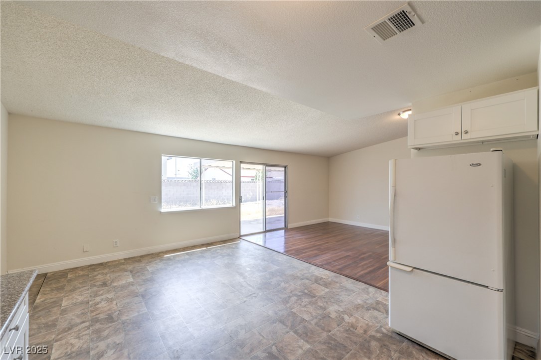 6349 Sparrow Lane