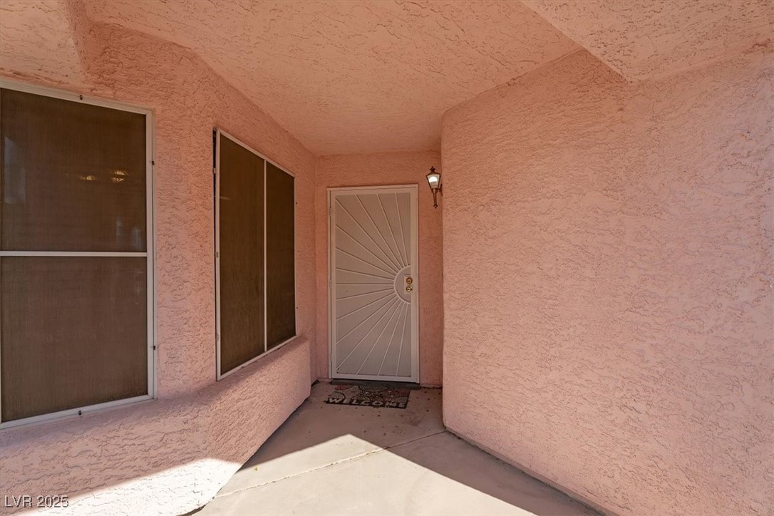 6537 Old Oxford Avenue