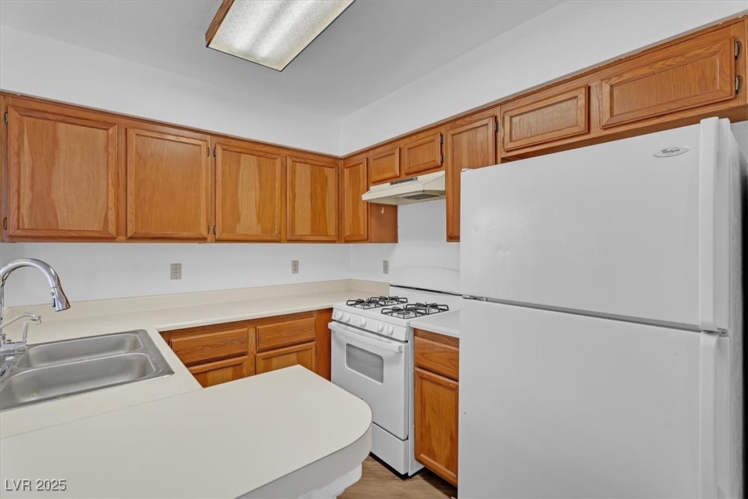 6537 Old Oxford Avenue