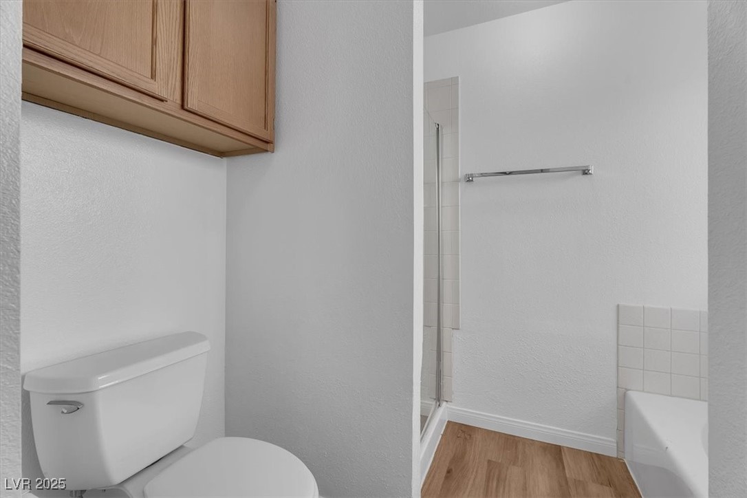 6537 Old Oxford Avenue