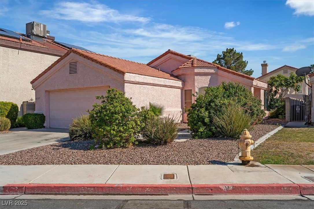 6537 Old Oxford Avenue