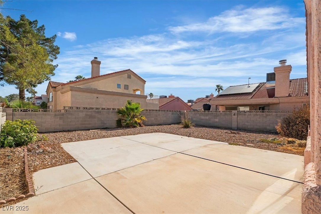 6537 Old Oxford Avenue