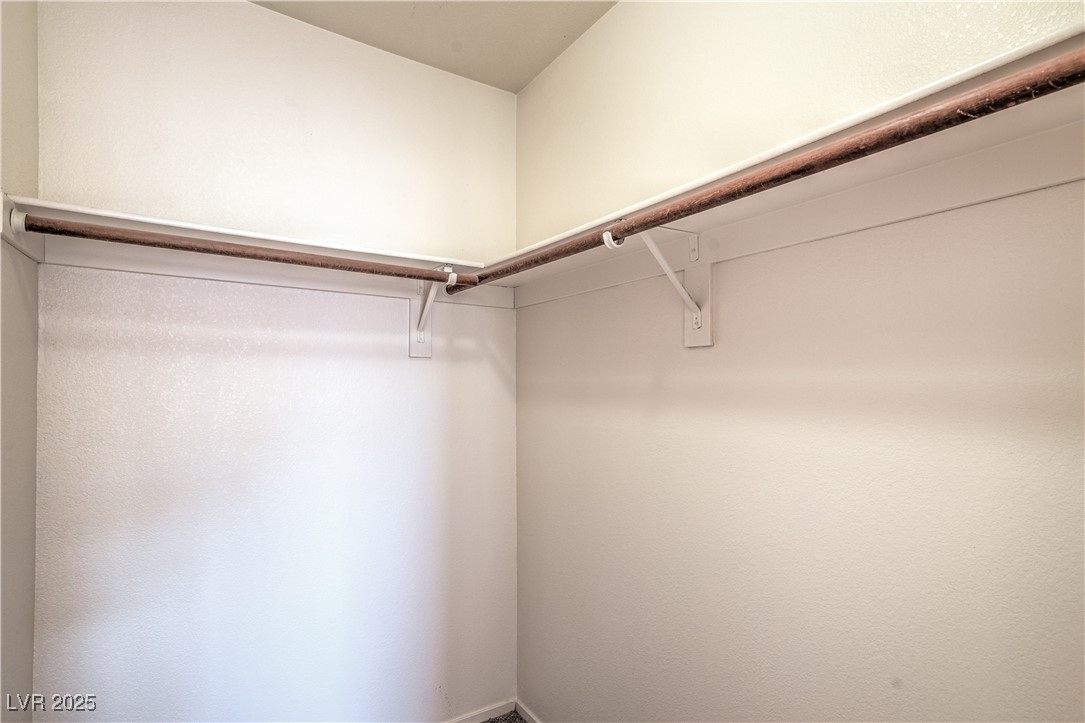 1520 Desert Ridge Avenue