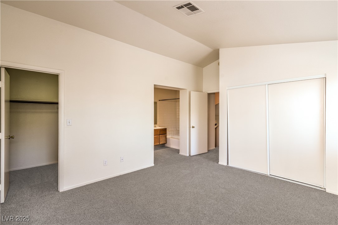 1520 Desert Ridge Avenue