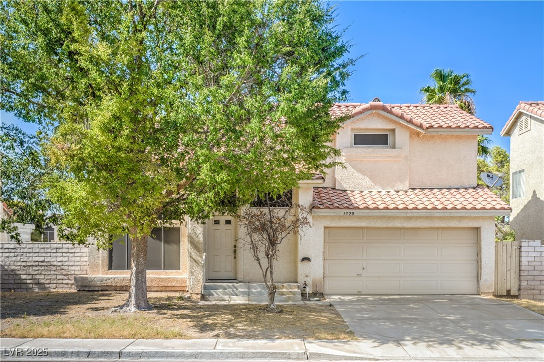 1520 Desert Ridge Avenue