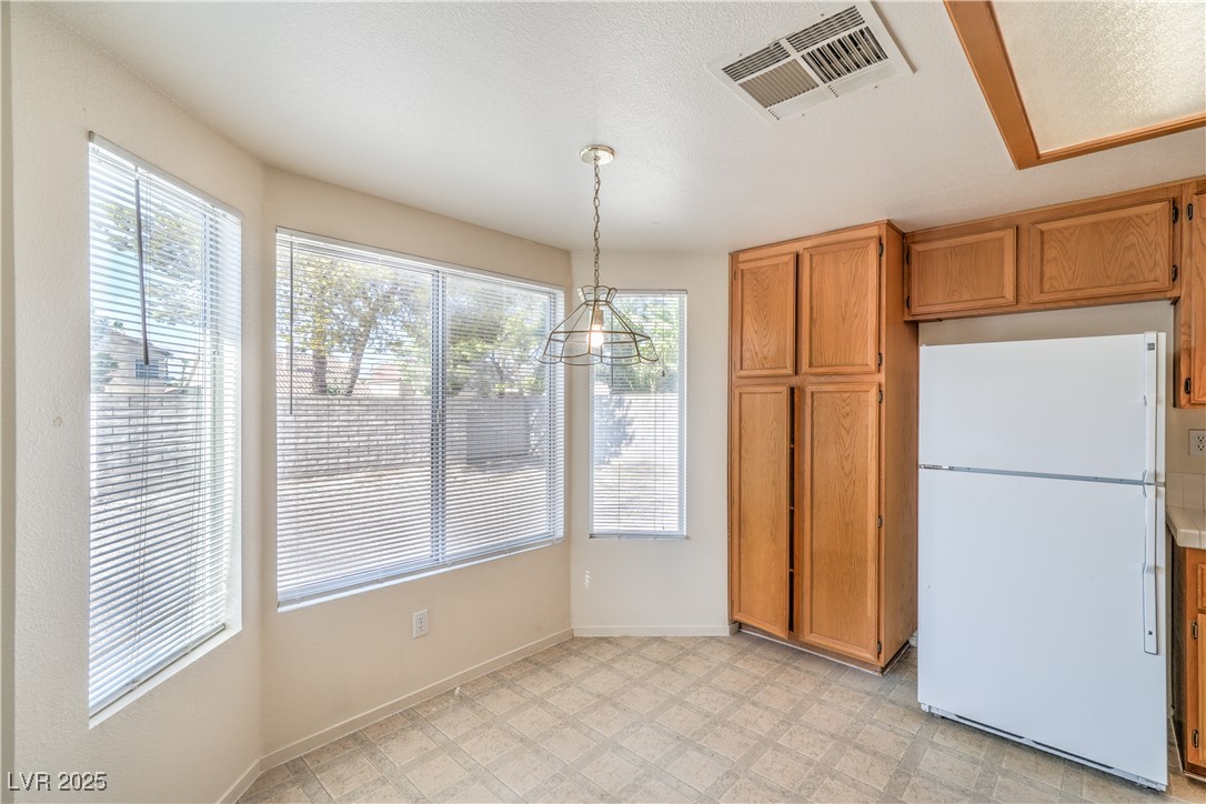 1520 Desert Ridge Avenue