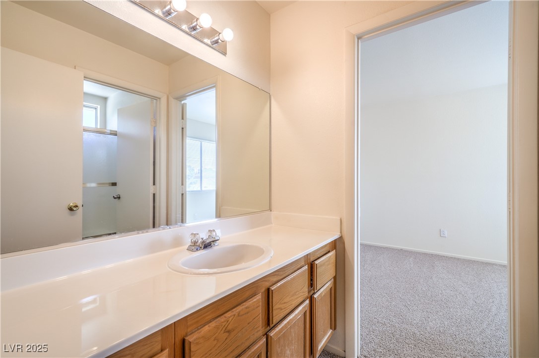 1520 Desert Ridge Avenue