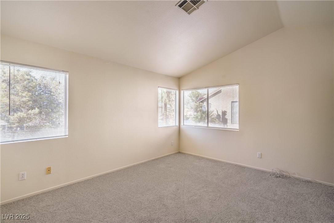 1520 Desert Ridge Avenue