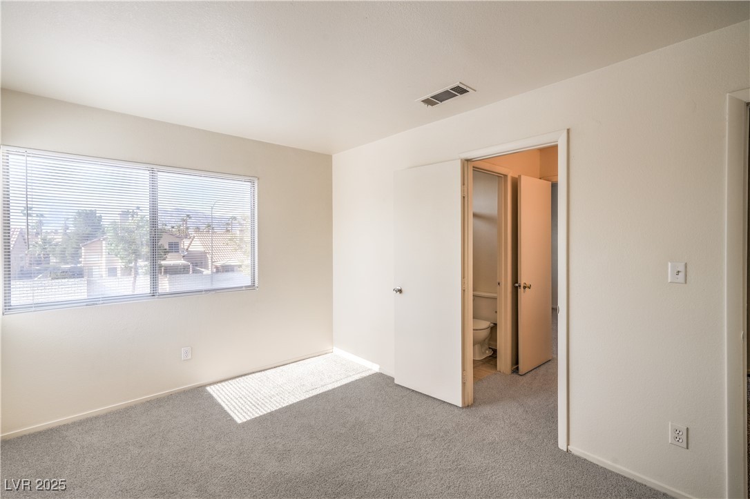 1520 Desert Ridge Avenue