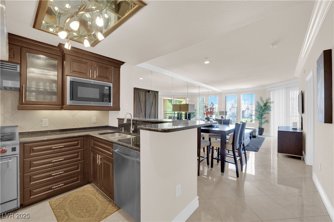 230 East Flamingo Road 223