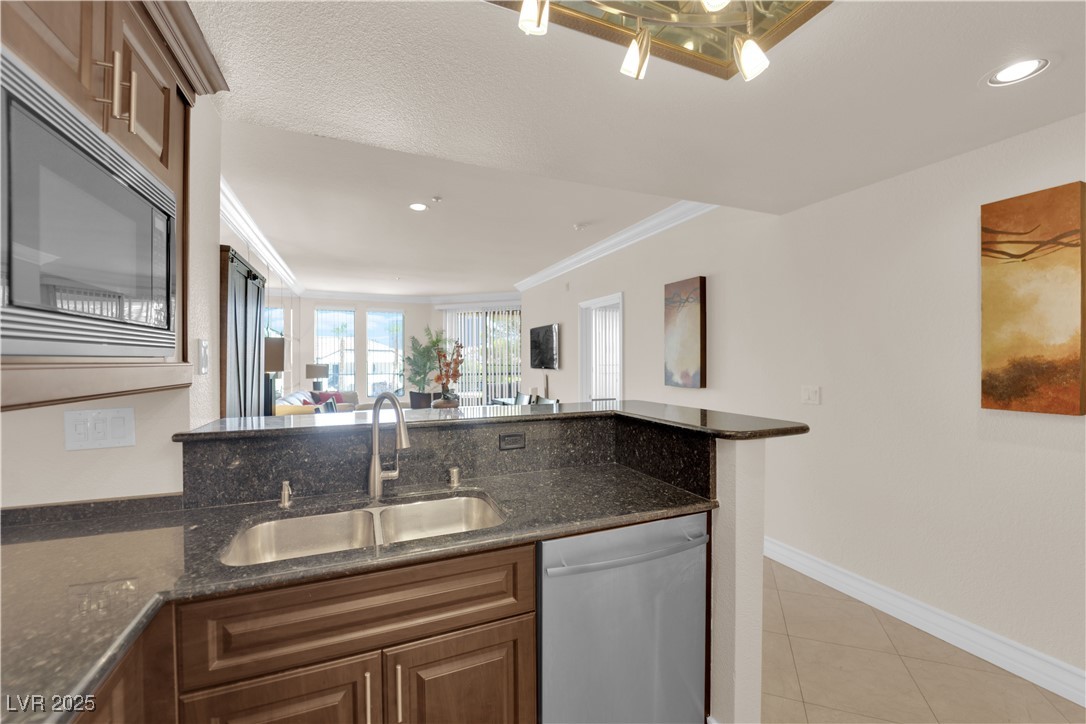 230 East Flamingo Road 223