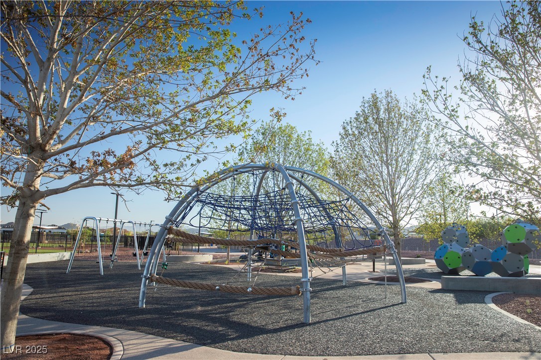 509 GOLDEN CARDINAL Avenue LOT 1213