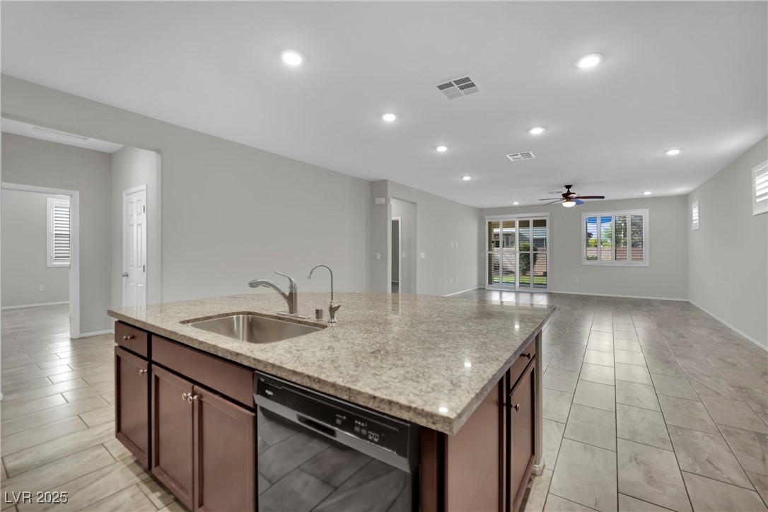 118 Scarlett View Avenue