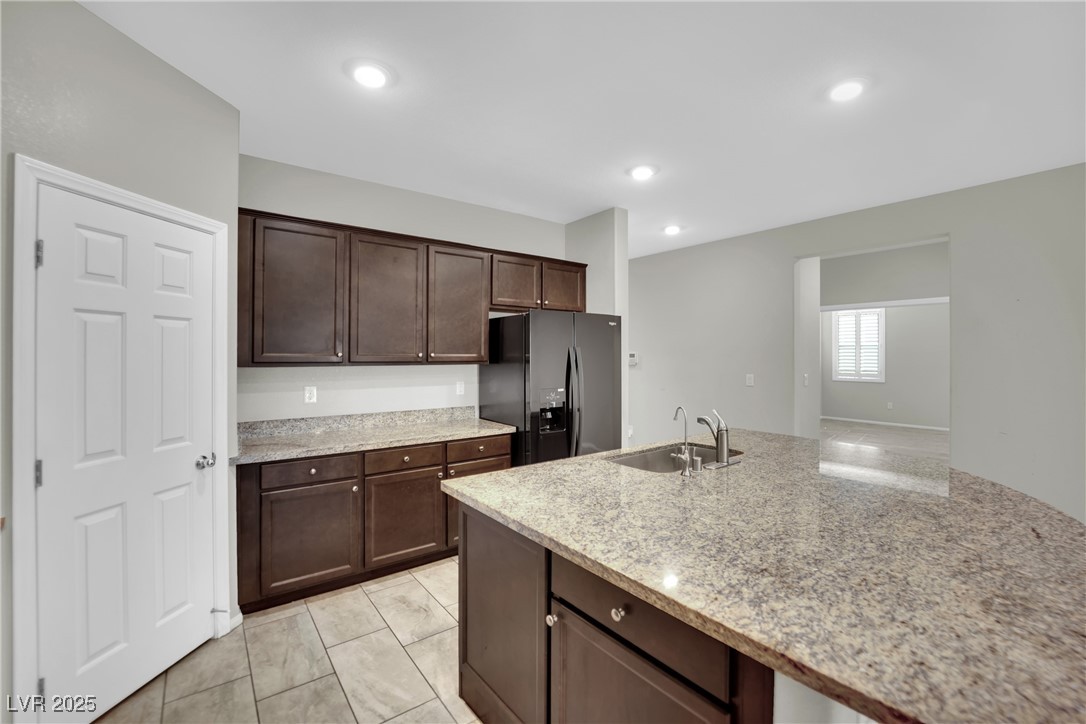 118 Scarlett View Avenue