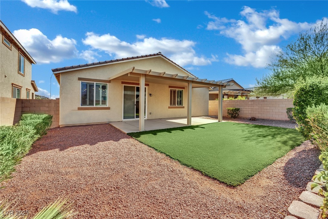 118 Scarlett View Avenue