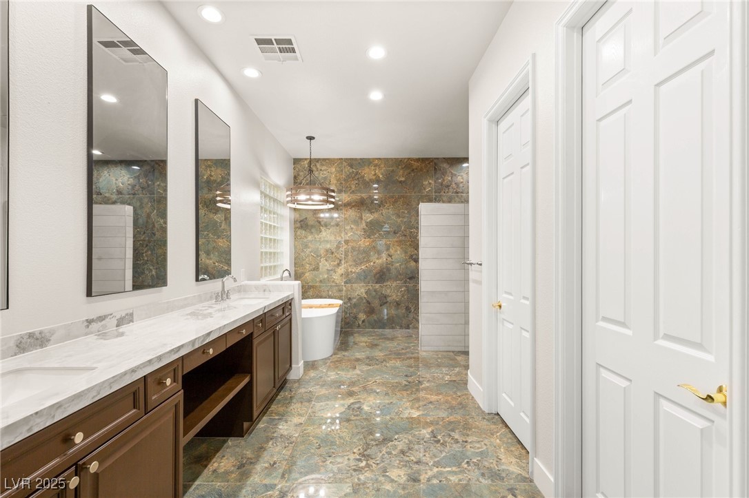 5684 BENEVENTO Court
