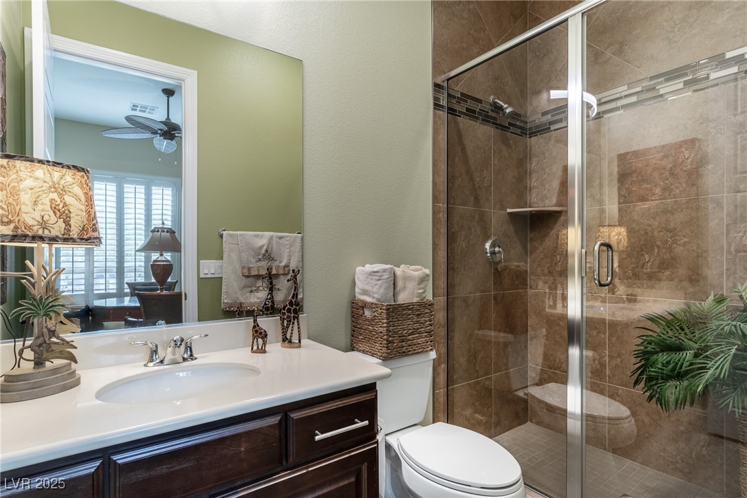 6826 Regency Crest Avenue