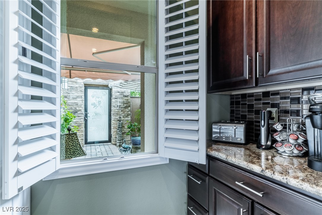 6826 Regency Crest Avenue