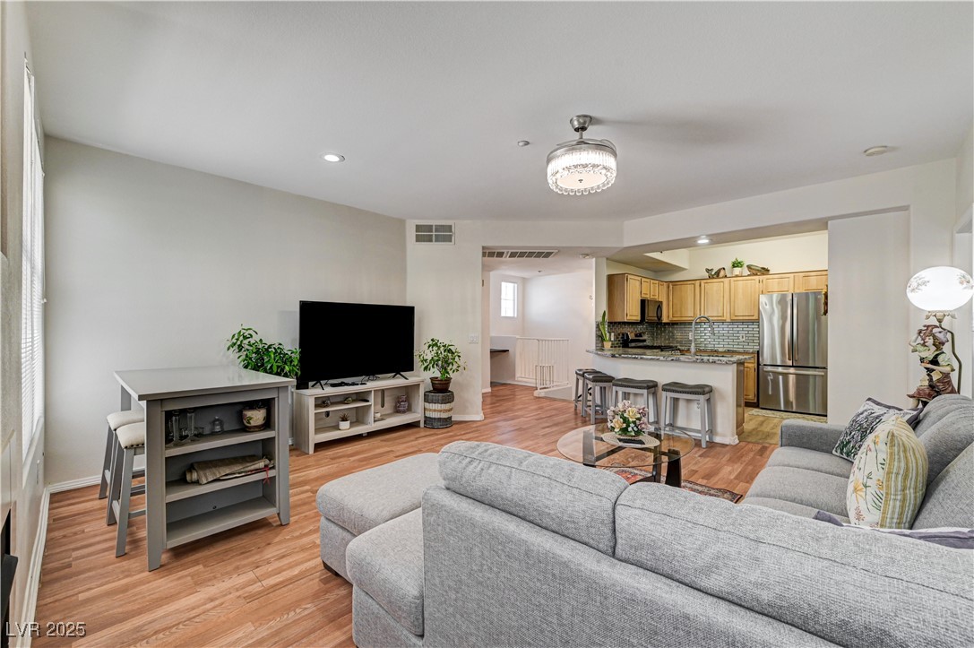 5855 Valley Drive 2060