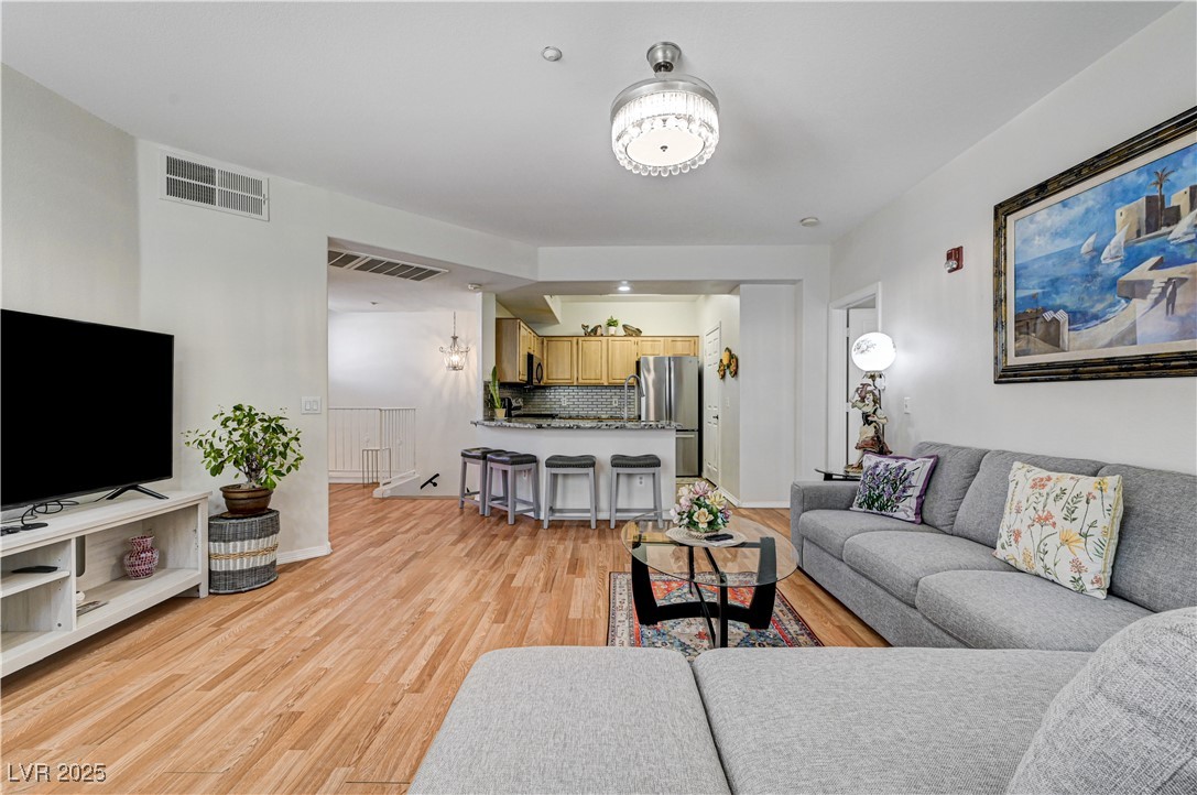 5855 Valley Drive 2060